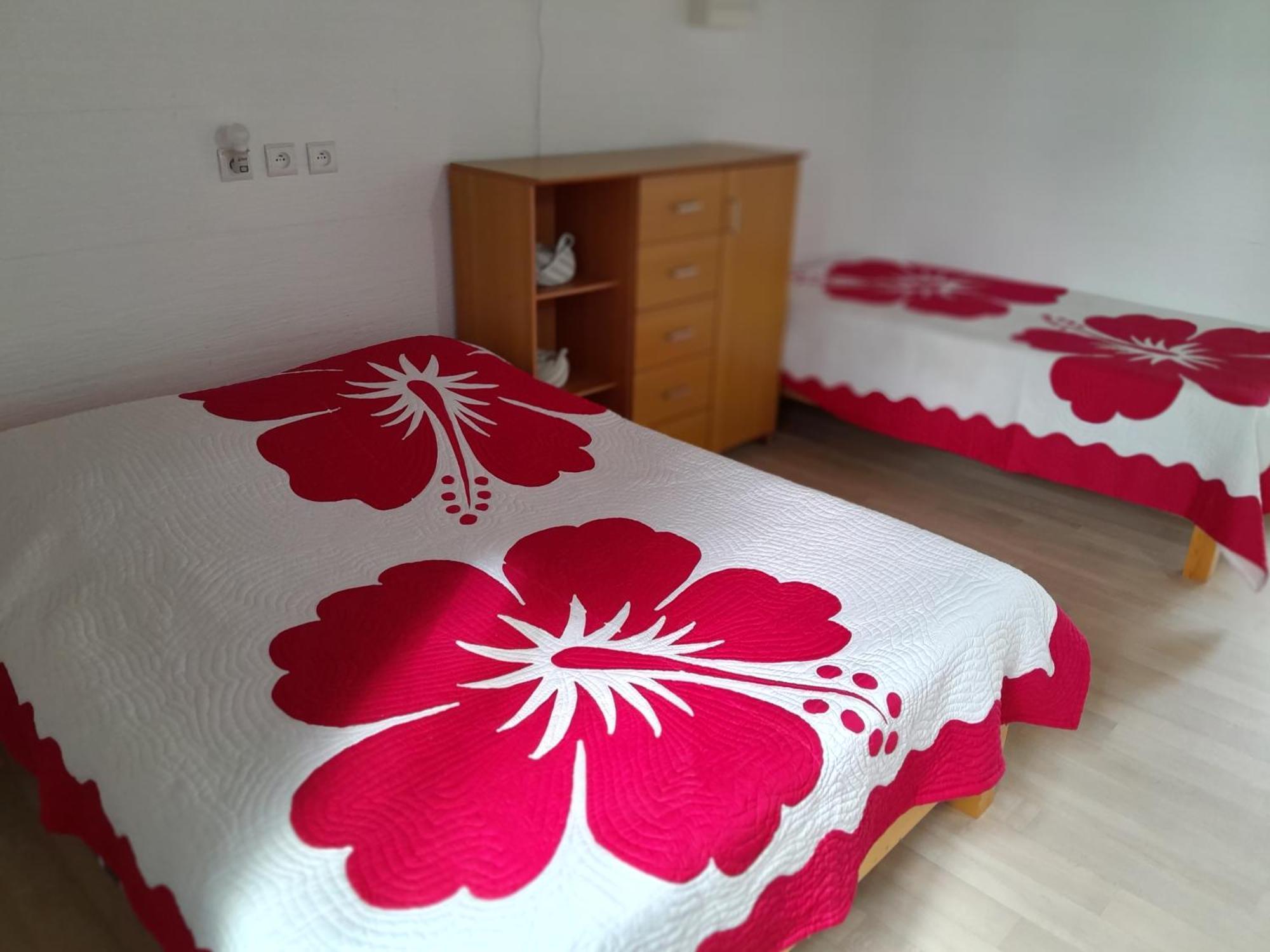 Mara'Ai Le Spot Tubuai Chambre Triple Taahueia Deluxe Sdb Privee Avec Piscine Mataura Exterior photo